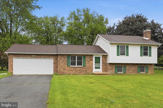 3137 WOODRIDGE DR, Landisville, PA 17538