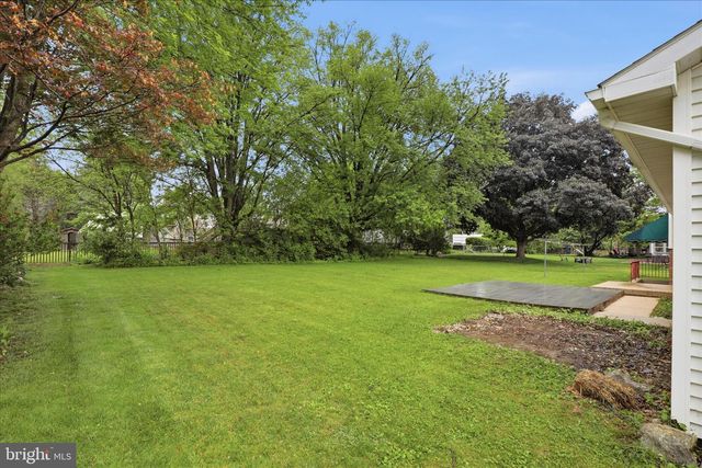 3137 WOODRIDGE DR, Landisville, PA 17538