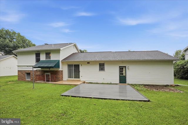 3137 WOODRIDGE DR, Landisville, PA 17538