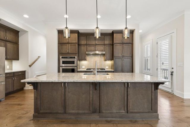 6015 Richwood Circle, Roswell, GA 30076