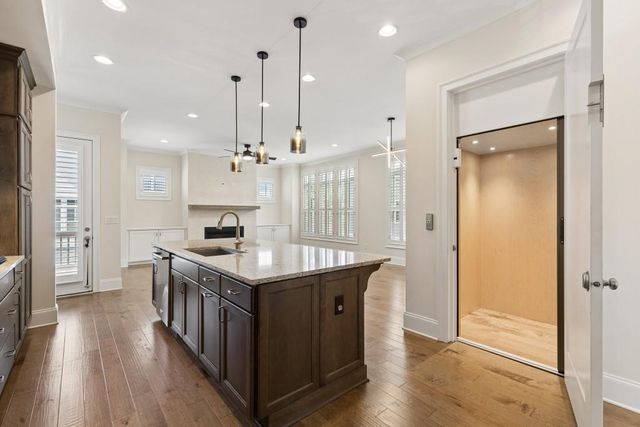 6015 Richwood Circle, Roswell, GA 30076