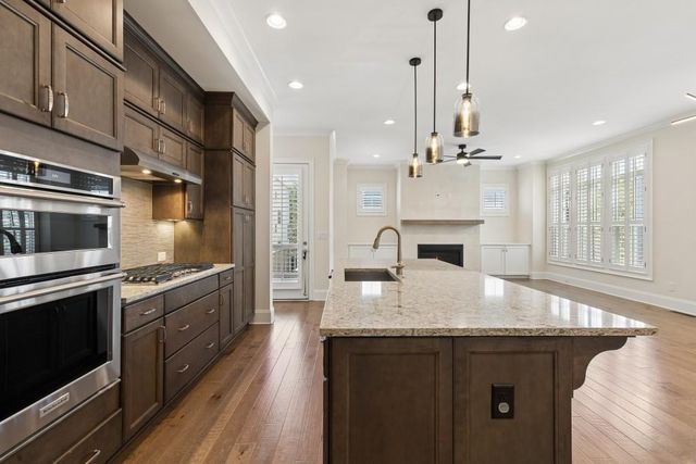 6015 Richwood Circle, Roswell, GA 30076