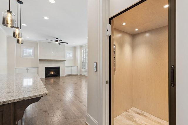 6015 Richwood Circle, Roswell, GA 30076