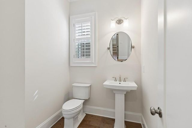 6015 Richwood Circle, Roswell, GA 30076