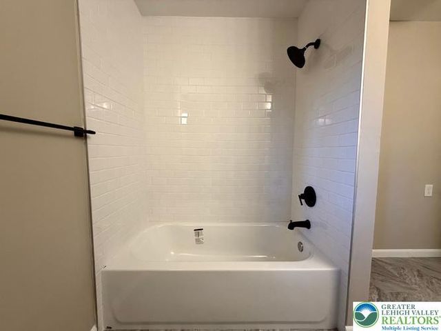 1024 Elm Street, Allentown City, PA 18109