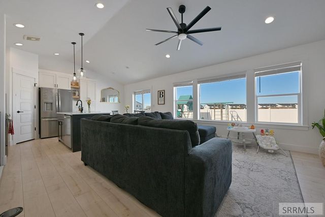 3657 E Kimber Way, Idaho Falls, ID 83401