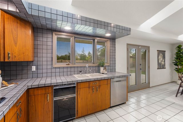 5614 66th Place SE, Snohomish, WA 98290