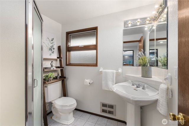5614 66th Place SE, Snohomish, WA 98290