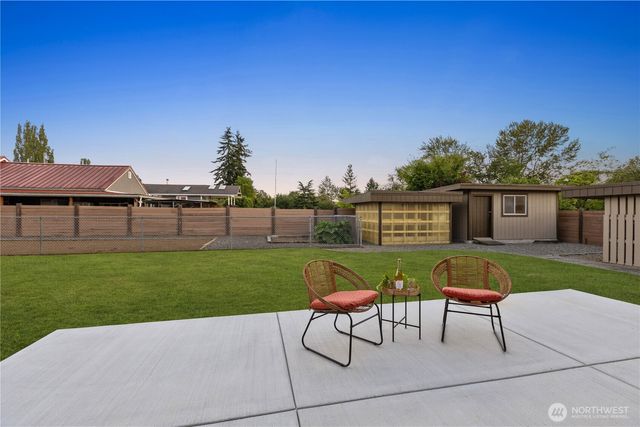 5614 66th Place SE, Snohomish, WA 98290
