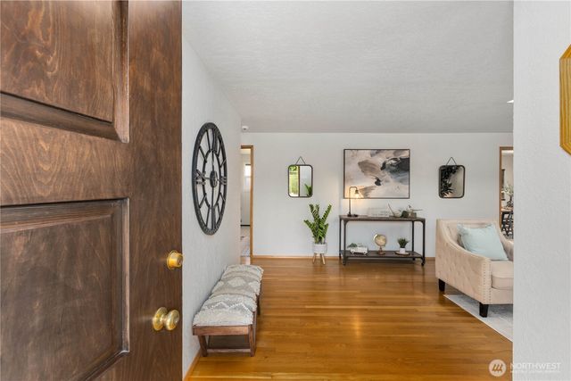 5614 66th Place SE, Snohomish, WA 98290