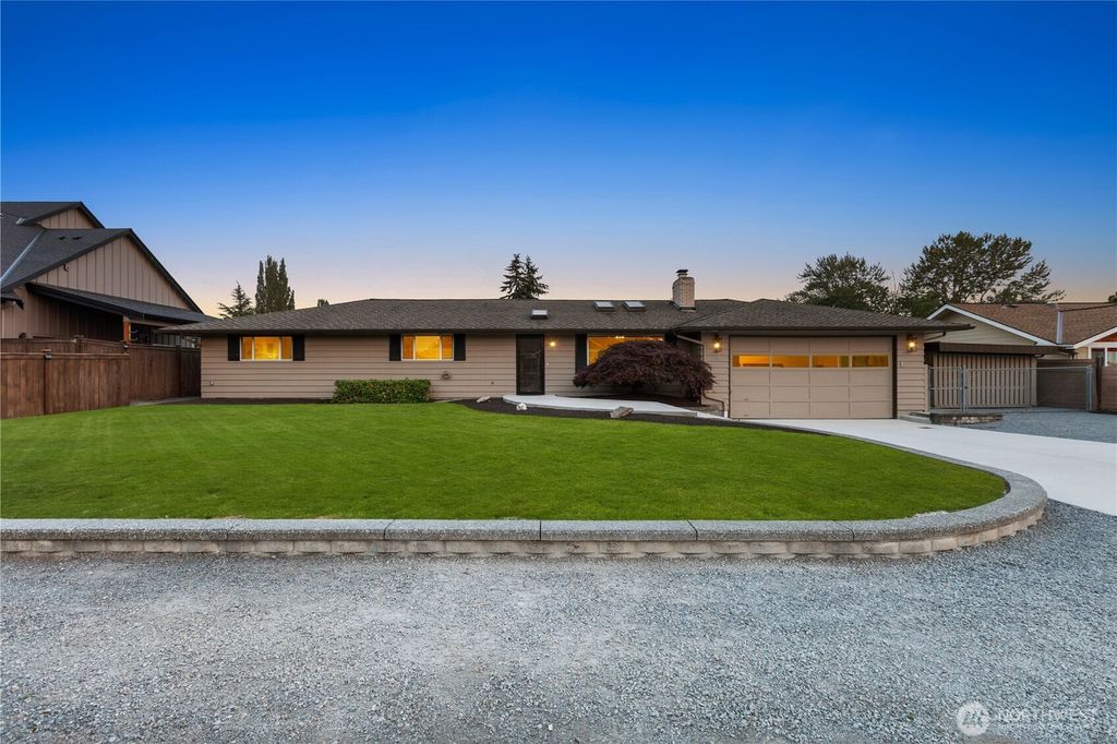 5614 66th Place SE, Snohomish, WA 98290