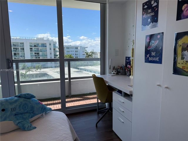 9261 E Bay Harbor Dr 607, Bay Harbor Islands, FL 33154