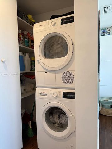 9261 E Bay Harbor Dr 607, Bay Harbor Islands, FL 33154