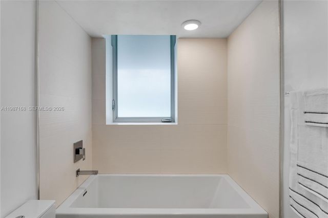 9261 E Bay Harbor Dr 607, Bay Harbor Islands, FL 33154