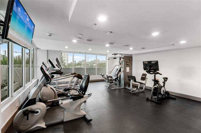 9261 E Bay Harbor Dr 607, Bay Harbor Islands, FL 33154