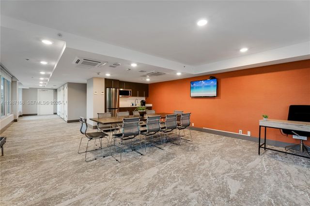 9261 E Bay Harbor Dr 607, Bay Harbor Islands, FL 33154