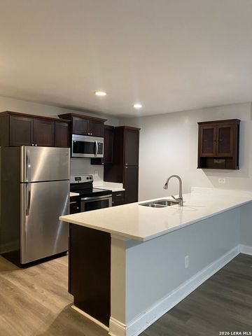 211 Routt St Apt 105, San Antonio, TX 78209