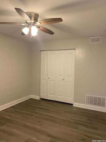 211 Routt St Apt 105, San Antonio, TX 78209