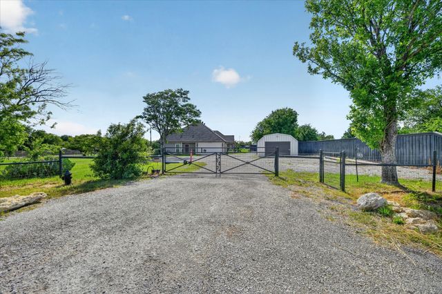 18020 Cindys Lane, Justin, TX 76247
