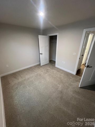 2224 Goldwood Drive, Charlotte, NC 28215