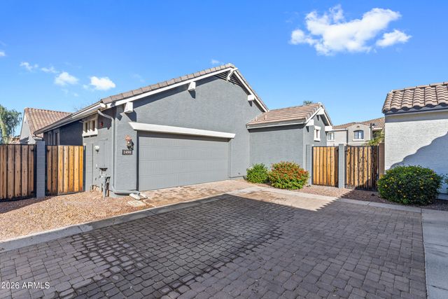 2498 E BOSTON Street, Gilbert, AZ 85295