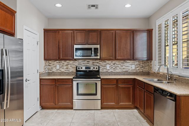 2498 E BOSTON Street, Gilbert, AZ 85295