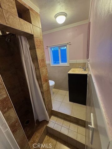 15905 S Menlo, Gardena, CA 90247