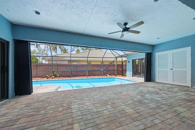12871 La Rochelle Circle, Palm Beach Gardens, FL 33410