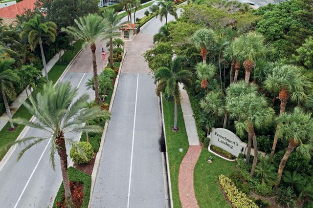 12871 La Rochelle Circle, Palm Beach Gardens, FL 33410
