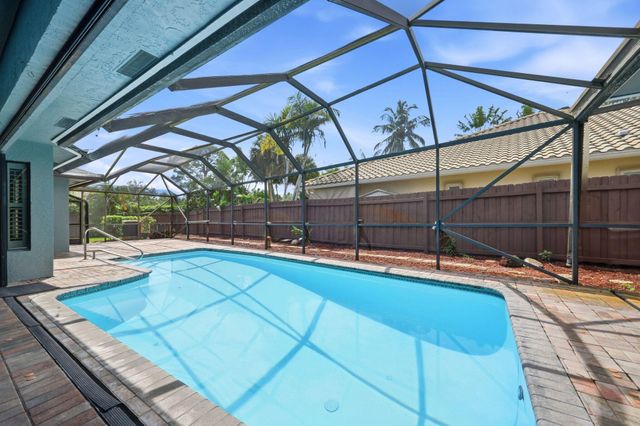 12871 La Rochelle Circle, Palm Beach Gardens, FL 33410