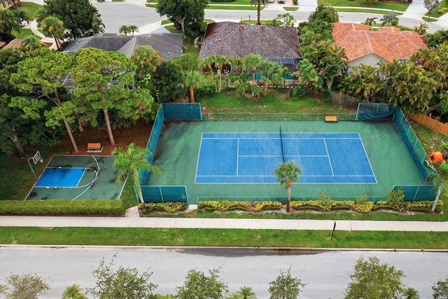 12871 La Rochelle Circle, Palm Beach Gardens, FL 33410