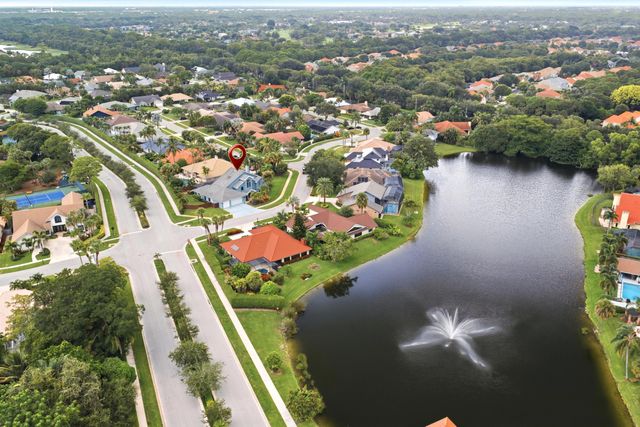 12871 La Rochelle Circle, Palm Beach Gardens, FL 33410