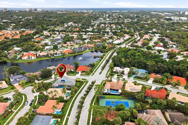 12871 La Rochelle Circle, Palm Beach Gardens, FL 33410
