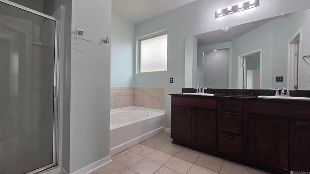 583 Fall River Dr, Baton Rouge, LA 70815