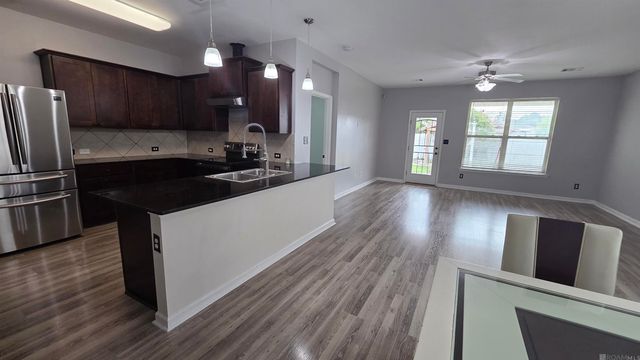 583 Fall River Dr, Baton Rouge, LA 70815