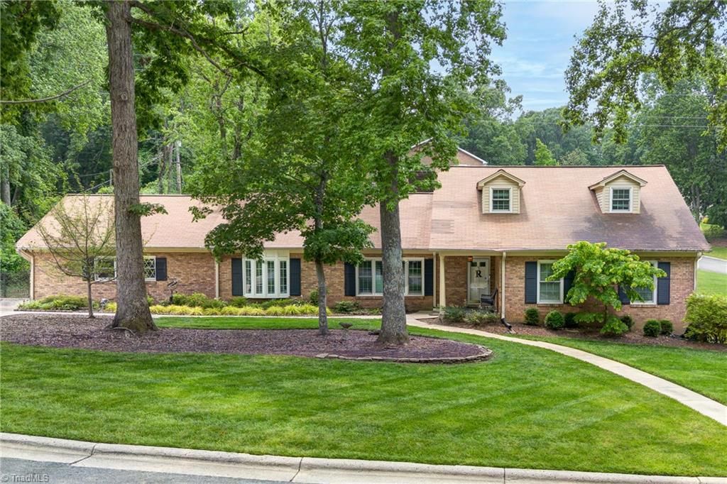 1317 Longcreek Drive, High Point, NC 27262