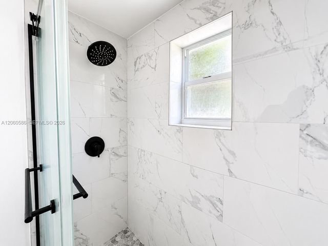 9651 SW 77th Avenue 206E, Miami, FL 33156