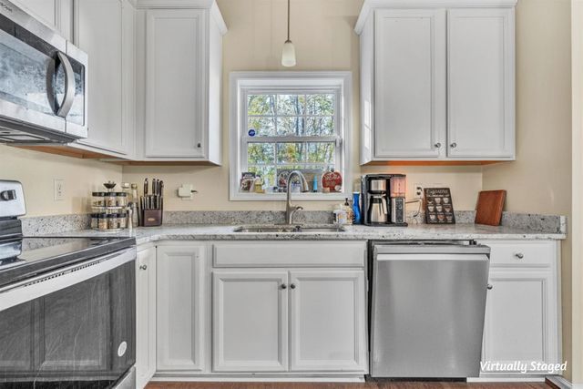 2029 Heys LN, Vinton, VA 24179