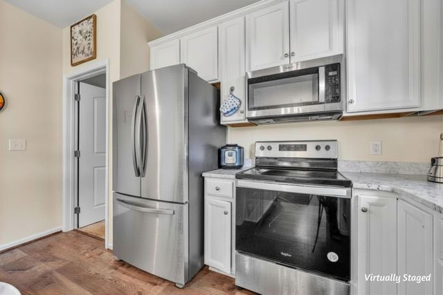 2029 Heys LN, Vinton, VA 24179