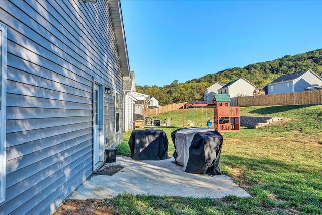 2029 Heys LN, Vinton, VA 24179