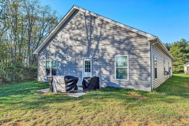 2029 Heys LN, Vinton, VA 24179