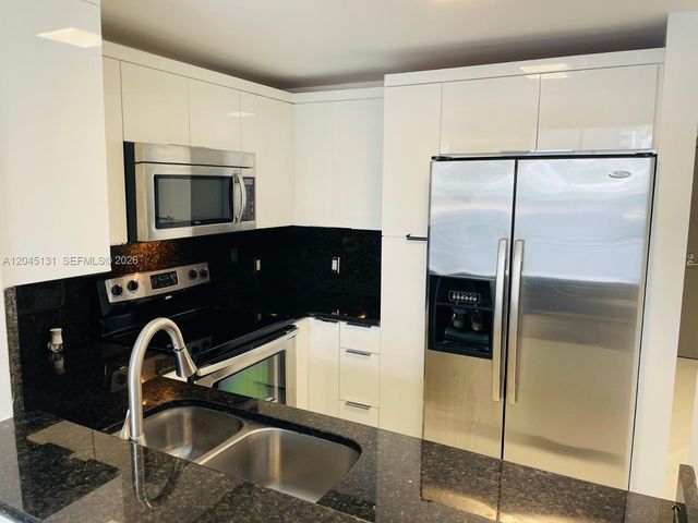 185 SE 14 Terrace 1413, Miami, FL 33131