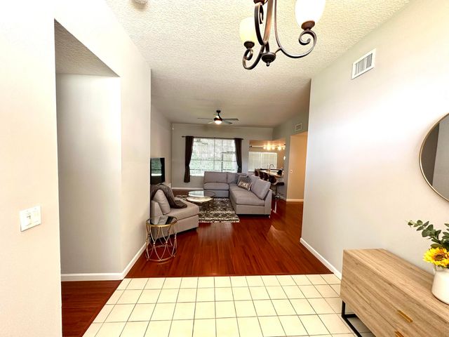 1000 Lake Breeze Drive, Wellington, FL 33414