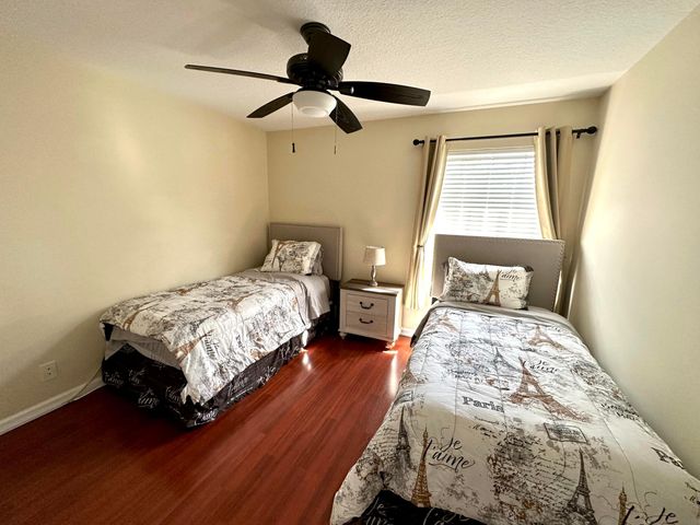 1000 Lake Breeze Drive, Wellington, FL 33414