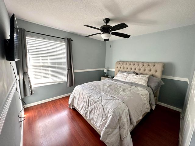 1000 Lake Breeze Drive, Wellington, FL 33414