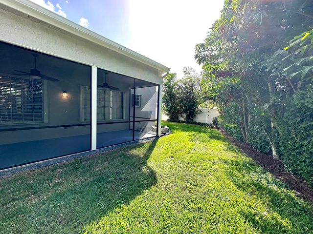 1000 Lake Breeze Drive, Wellington, FL 33414