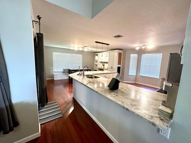 1000 Lake Breeze Drive, Wellington, FL 33414