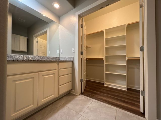 2415 SW Arbor Road, Bentonville, AR 72713