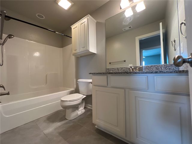 2415 SW Arbor Road, Bentonville, AR 72713