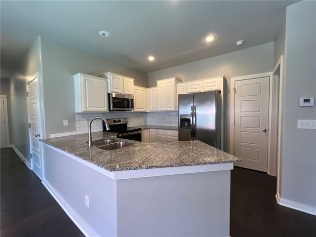 2415 SW Arbor Road, Bentonville, AR 72713